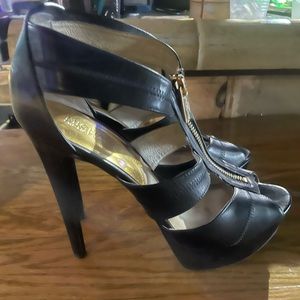 Michael Kors size 10 platform heels black